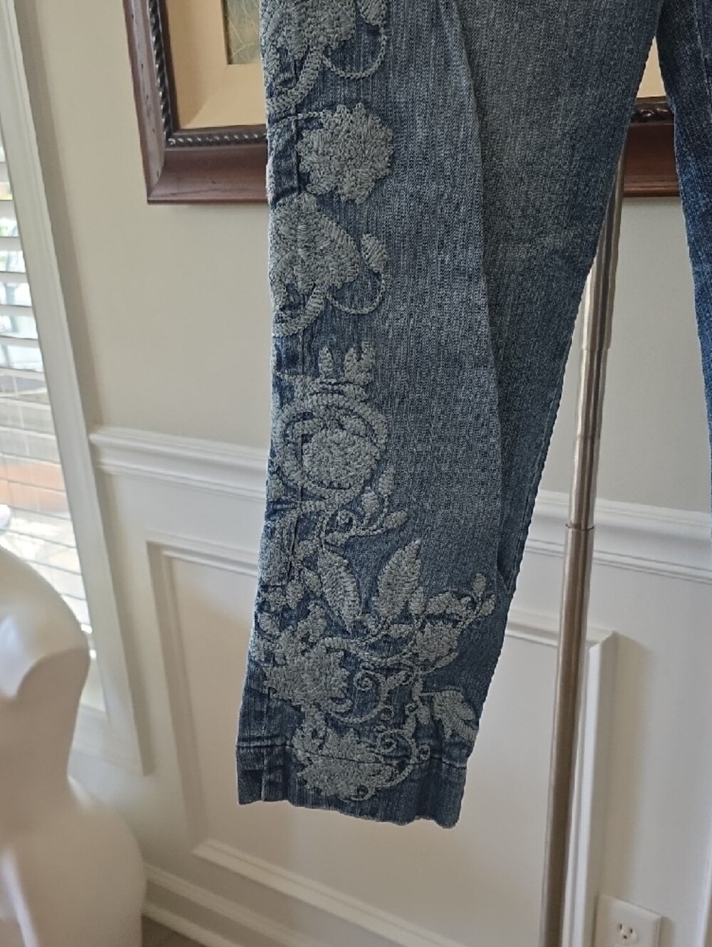 White House Black Market Blue Embroidered Cropped Jeans - Picture 7 of 10